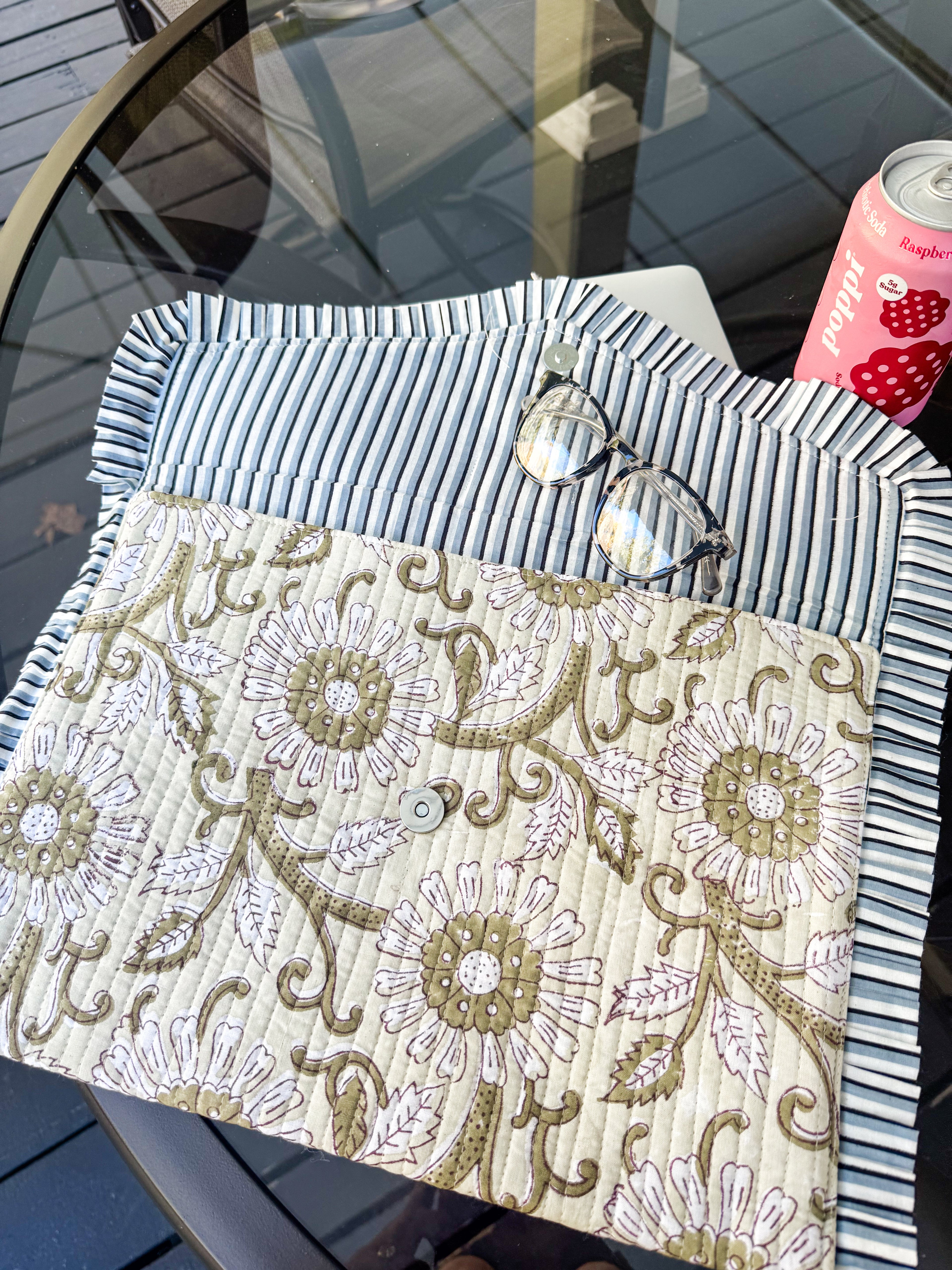 Olivia Electronic Sleeve *PREORDER SHIPS 3/5*